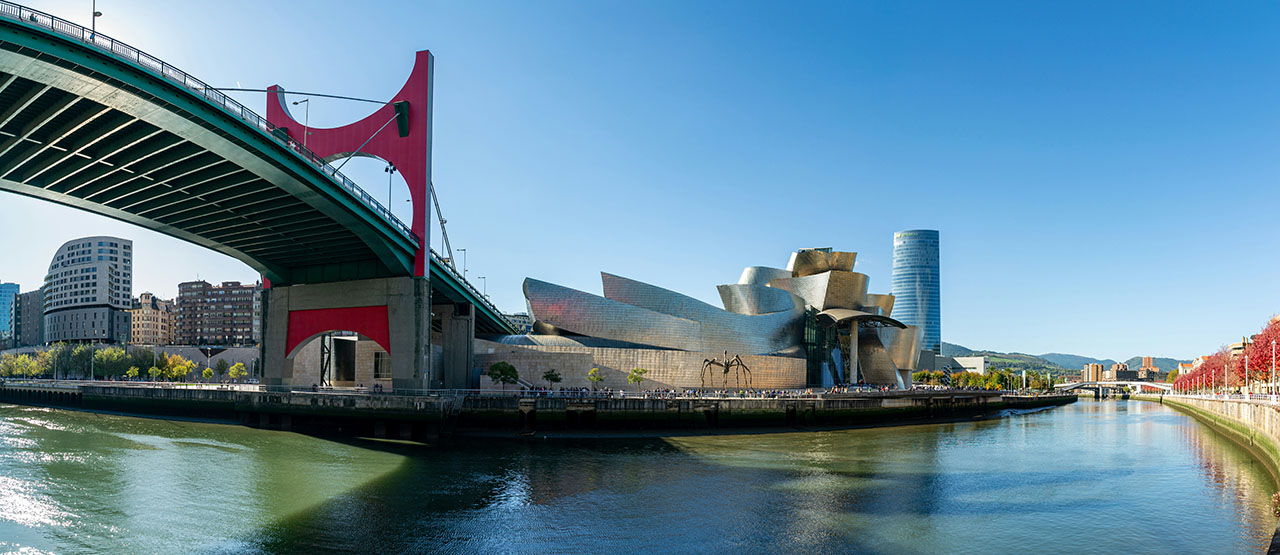 Guggenheim museum Bilbao - roadtrip zaragoza