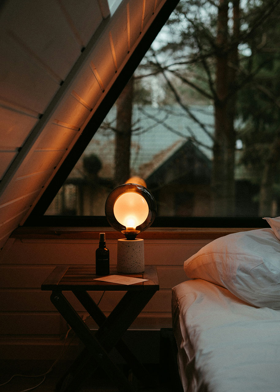 How to create a bedroom that invites sleep a cosy light in a bedroom - sleep